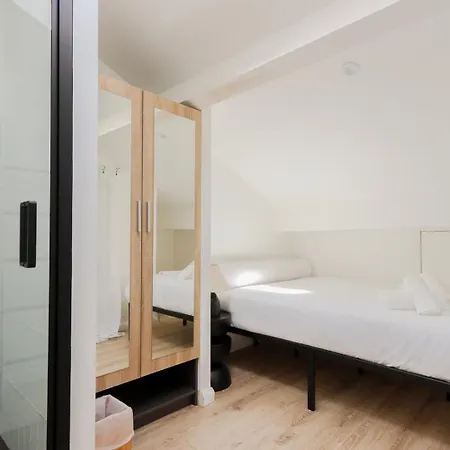 Apartment Fancy 3br Duplex Near Port & Old Town | By Airnest