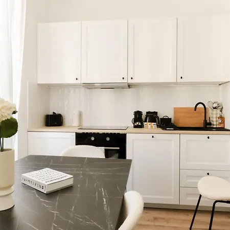 3Br Duplex For 6 - Nice Port Quarter | By Airnest *