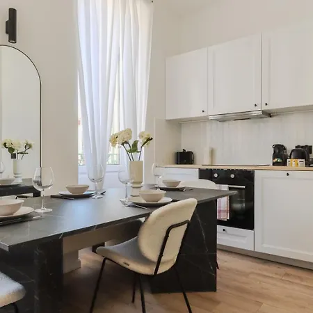 3Br Duplex For 6 - Nice Port Quarter | By Airnest