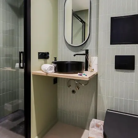 Fancy 3br Duplex Near Port & Old Town | By Airnest Lägenhet *