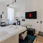 アパート Fancy 3br Duplex Near Port & Old Town | By Airnest ニース