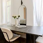 アパート Fancy 3br Duplex Near Port & Old Town | By Airnest ニース