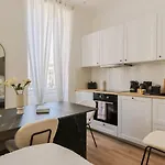 Fancy 3br Duplex Near Port & Old Town | By Airnest ニース