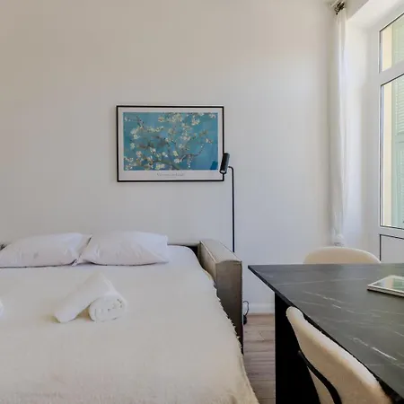 Fancy 3br Duplex Near Port & Old Town | By Airnest アパート *